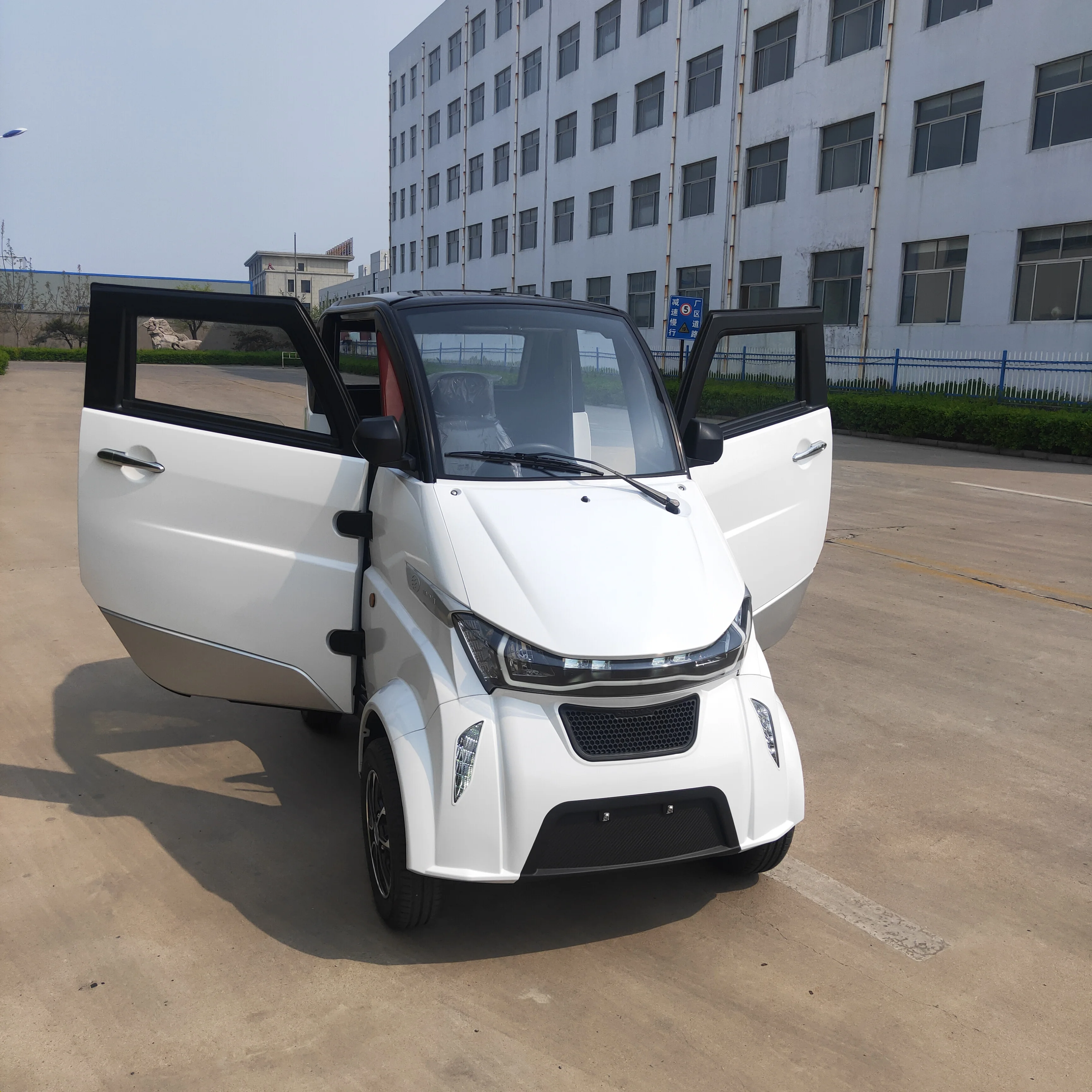  Малогабаритный городской автомобиль новые энергетические автомобили с EEC для рынка