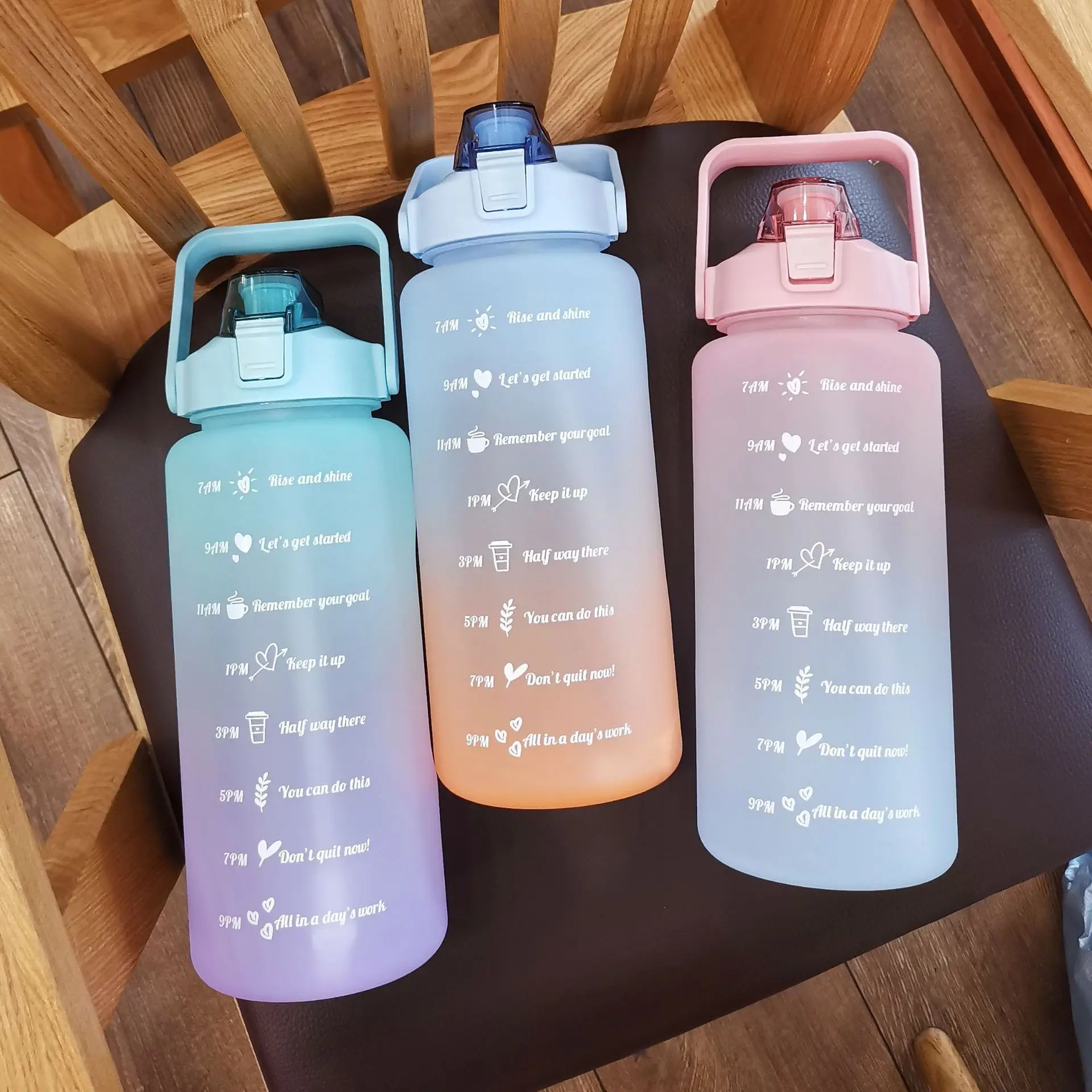 reminder to drink water Leak-proof Plastic Bpa-free Motivational 2L Water Bottle Colourful Gradient Mug