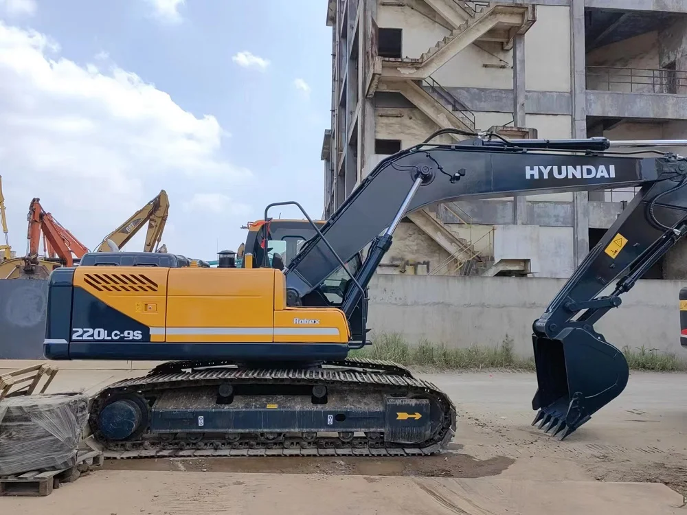 Second Hand Hyundai 220LC-9S Original Brand Imported From Korea on Hot Sale in Shanghai Yard