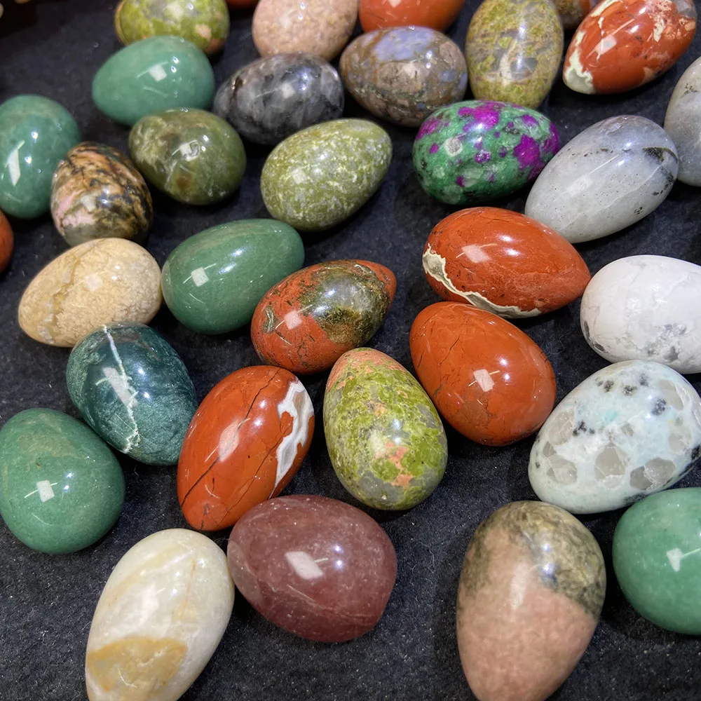 Natural Crystal Crafts Mix Material Crystal Eggs 3cm Mini Carving for Halloween gift