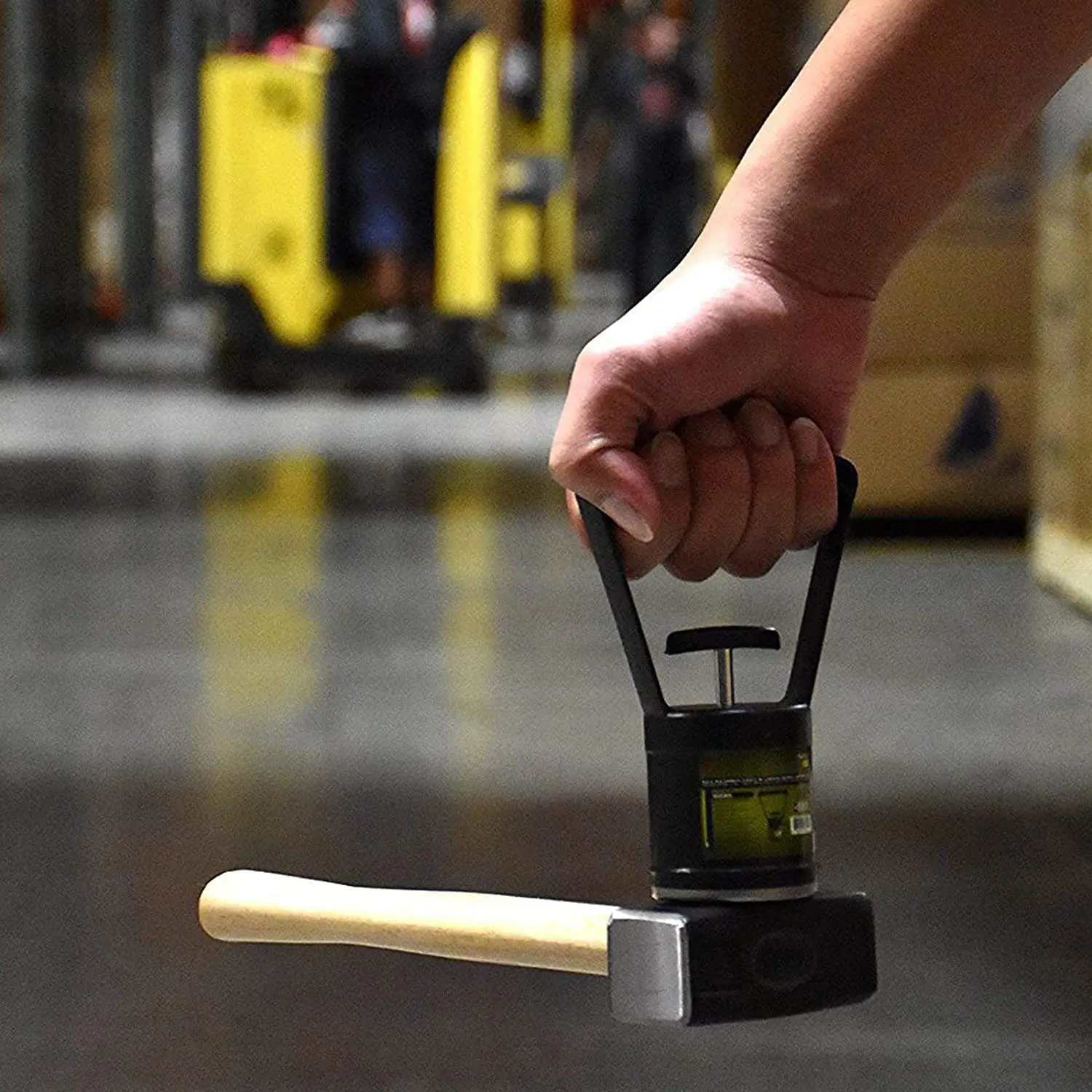 Gold Panning Portable Compact 8lb Magnetic Pickup Tool black with Quick Release Rubber Handle