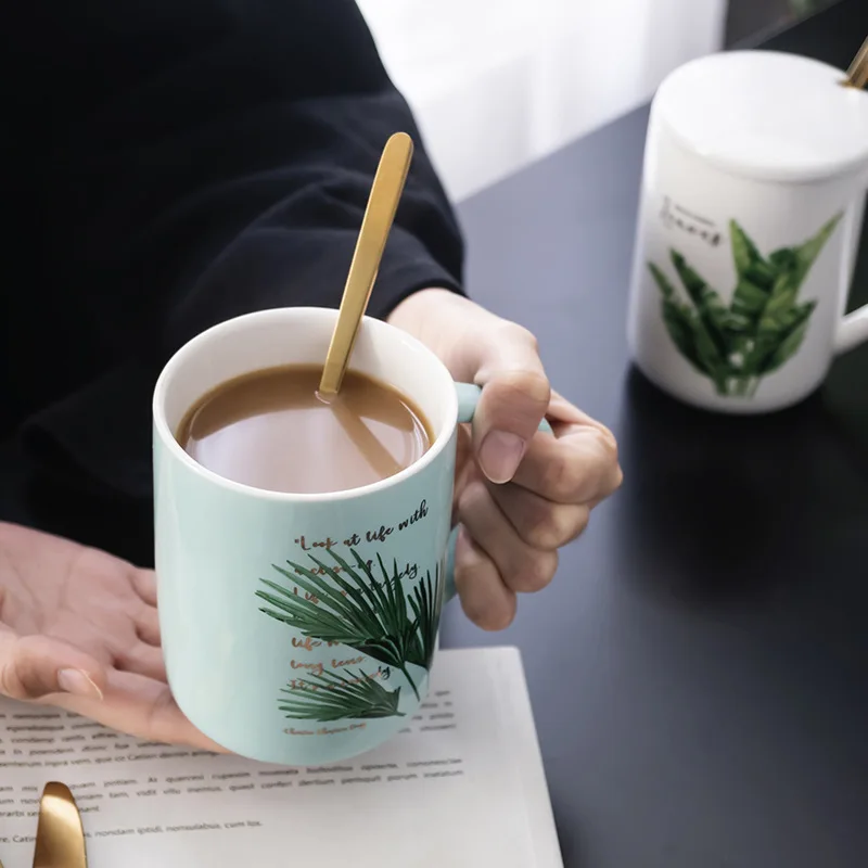 M-075 Cartoon mug Ceramic mug Creative water cup Milk cup with lid Spoon drinking cup CHAIV
