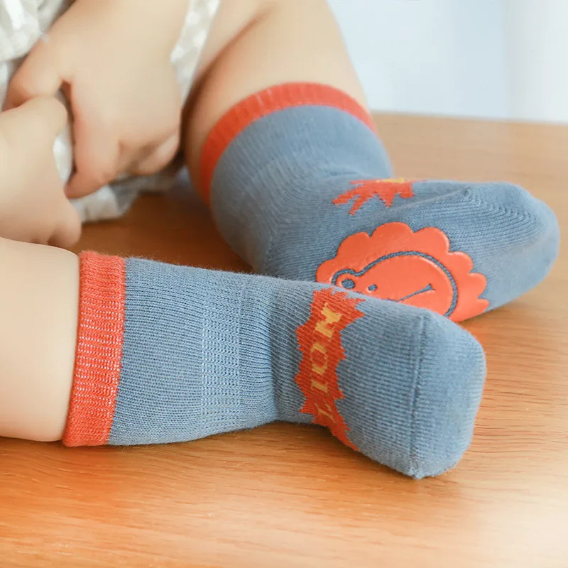 New Baby non-slip Socks Newborn Animal Cute Combed Cotton Floor Kids Learn to Walk Toddler Crew Grip Slipper Socks