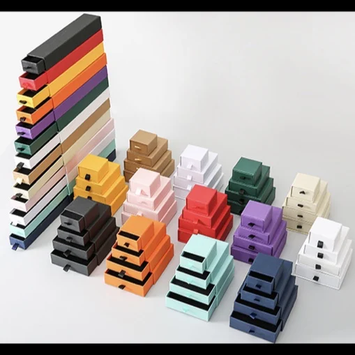 Wholesale 9x9x3cm Custom Logo Paper Drawer Jewelry Box for Bracelet Necklace Ring Earrings Packaging Gifting