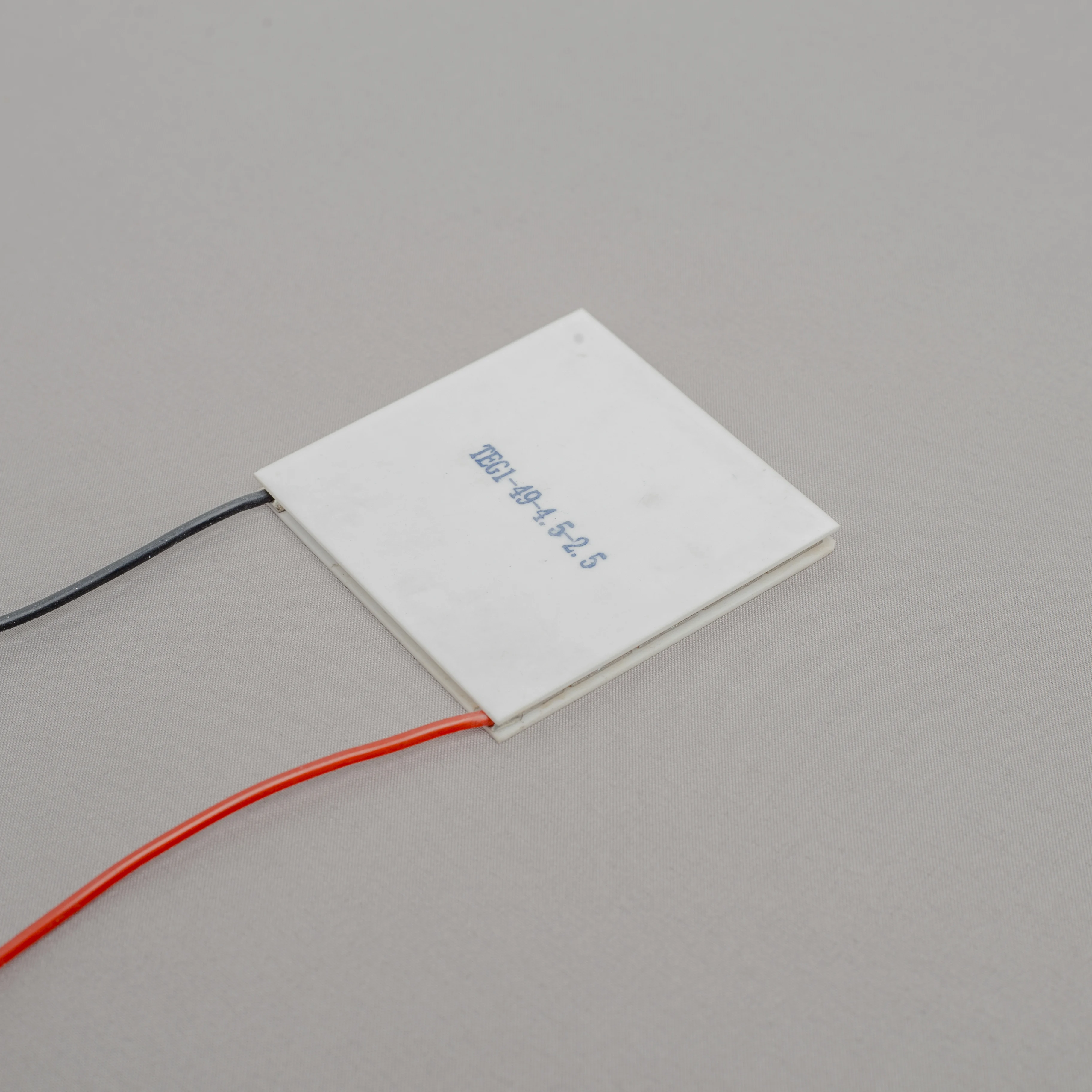 
 TEG1-49-4.5-2.5Triple термоэлектрический генератор Пельтье teg модуль  