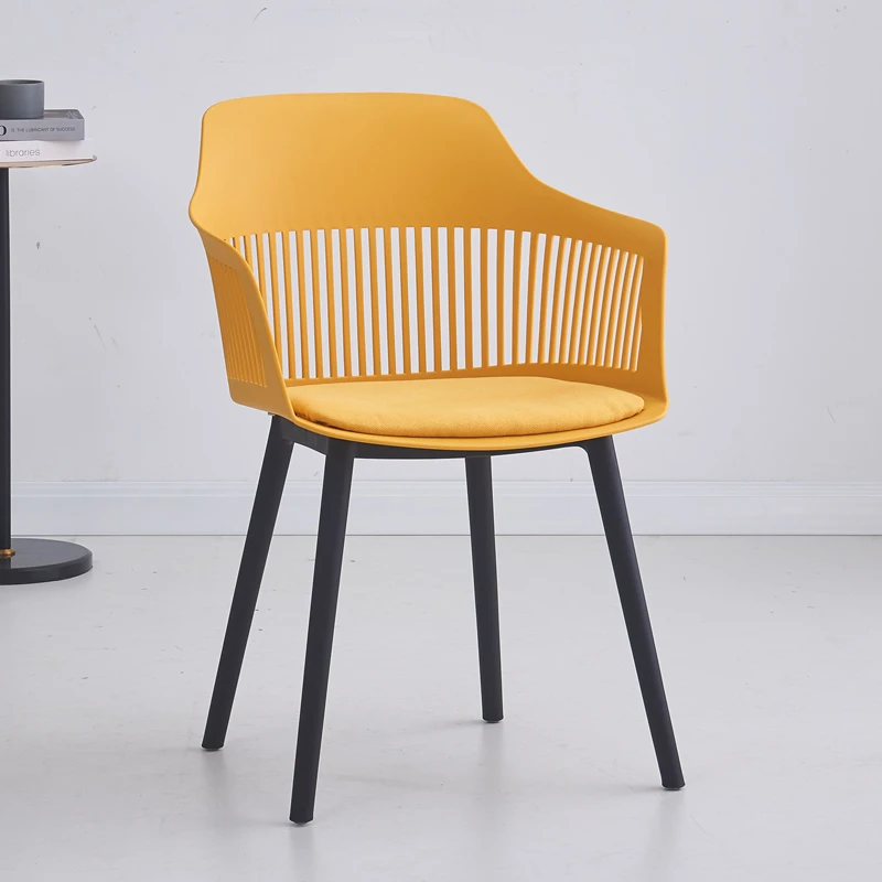 Cheap Wholesale Modern Design Coffee Shop Stackable Dine Dinning Room Dining Plastic Cafe Chair