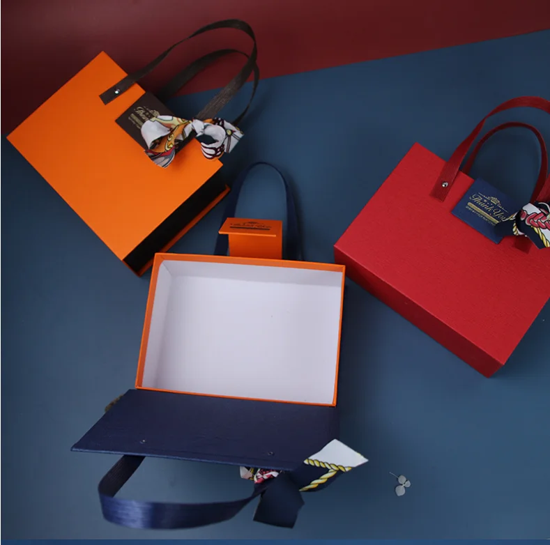 Ready to ship customize logo caja de maquillaje profesional cute hand bag shaped luxury cosmetics makeup gift boxes package