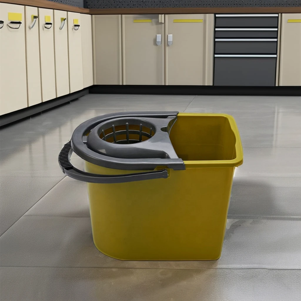 China Wholesale New Designer Cleaning 360 Roller Magic Practical Plastic Mop Bucket