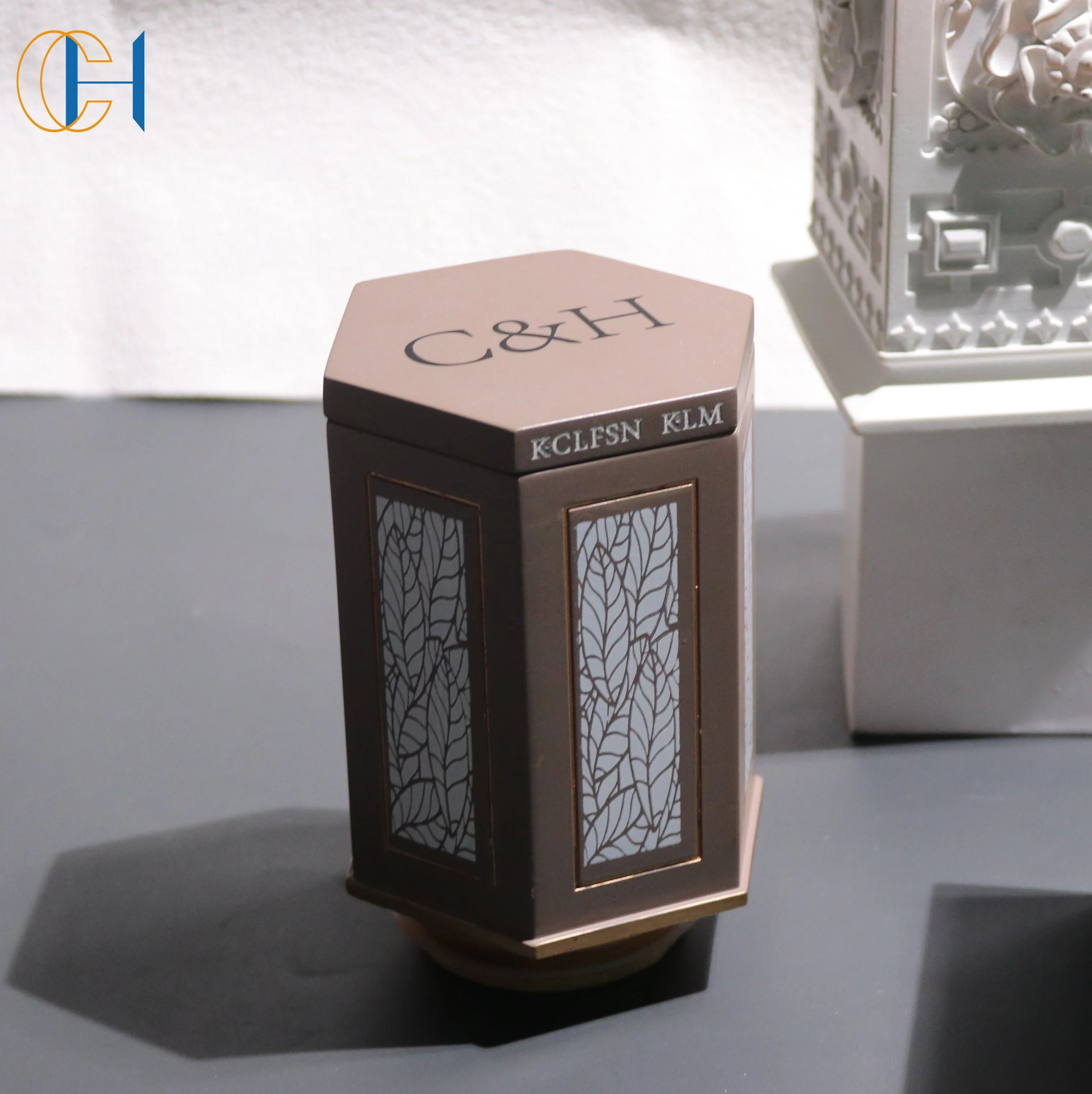 C&H Custom Vintage Design Hexagon Sharp Edge Debossed Logo Concrete Candle Jar with Custom Box