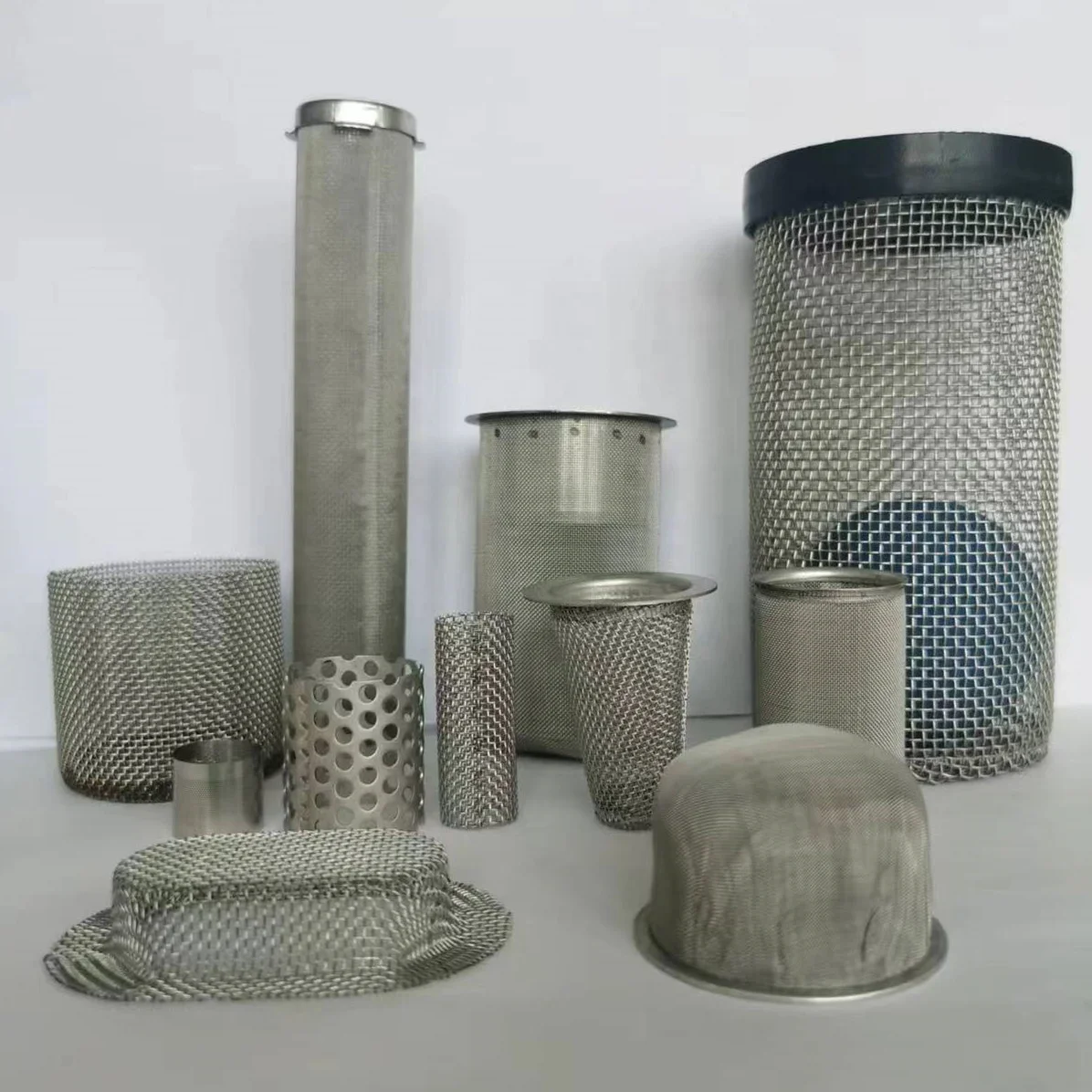 Изготовленный на заказ Заводская цена нержавеющая сталь тканая проволочная сетка трубка цилиндрический экранный