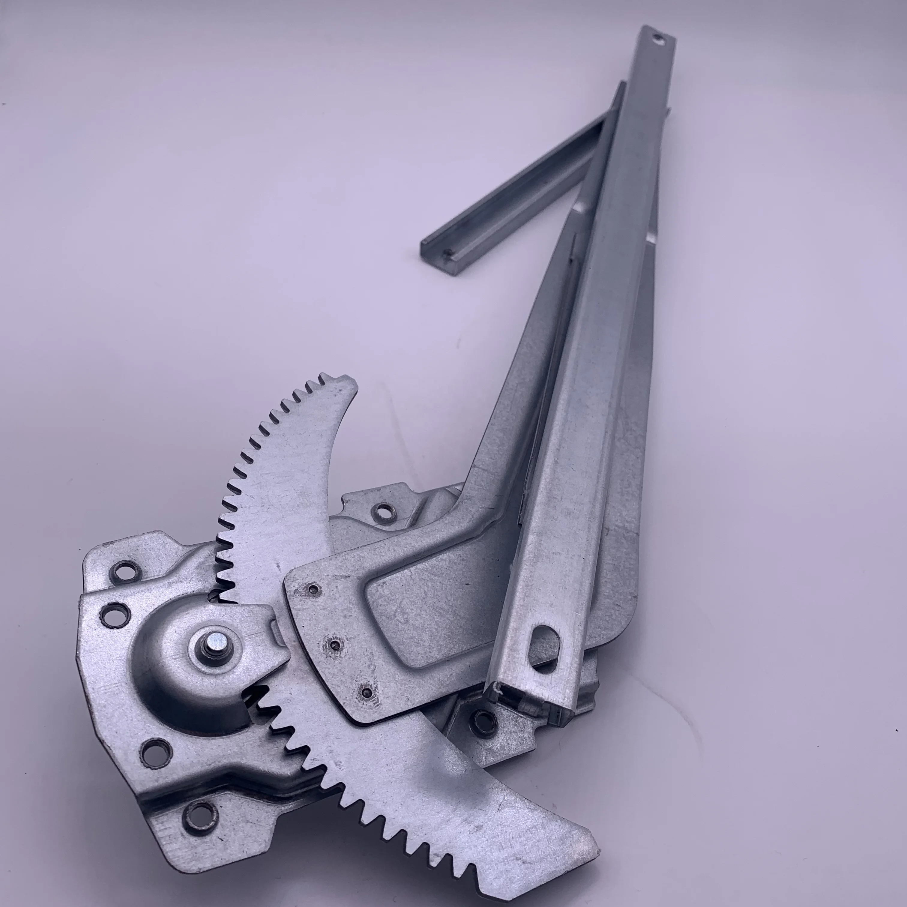 Cars Window Regulators 69820-60090 Manual Window Glass Lifter Assembly FOR LAND CRUISER FZJ75 HZJ75