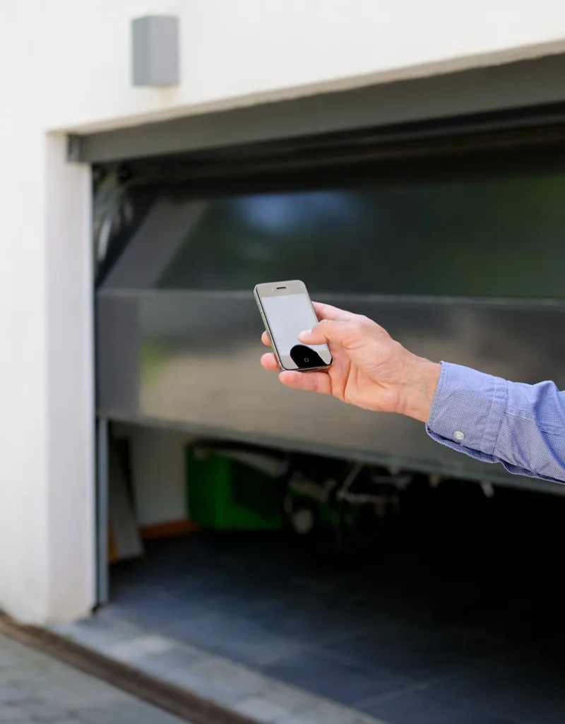 Smart Wifi Garage Door Opener Operator, Tuya Smart APP Operated Sectional Door Motor Chain Belt Rail Drive