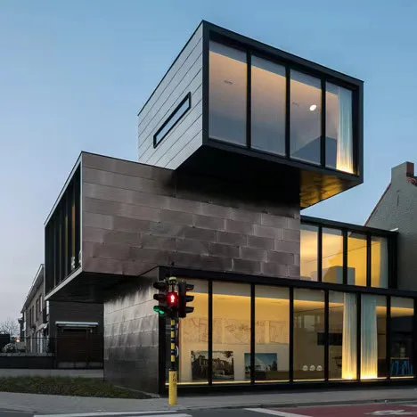 Luxury Modular House Prefabricated Container Homes 20ft/40ft Ship Container hotel sandwich panel house