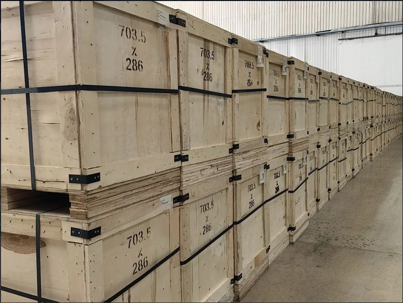 China Factory 2-6mm Clear Automotive Glass Car Window Glass for Car Windshield