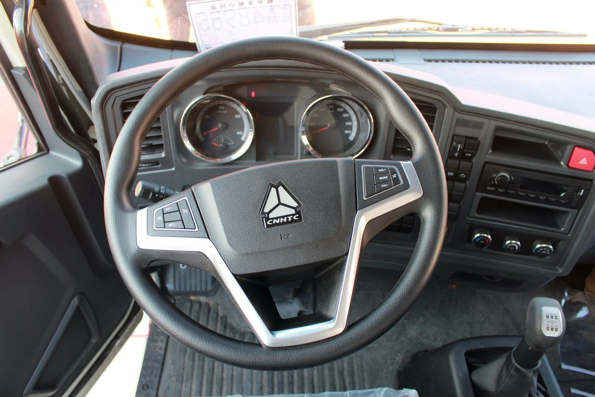 
Howo 11-20 Ton Sinotruck 4*2 Cargo Price Light Truck 