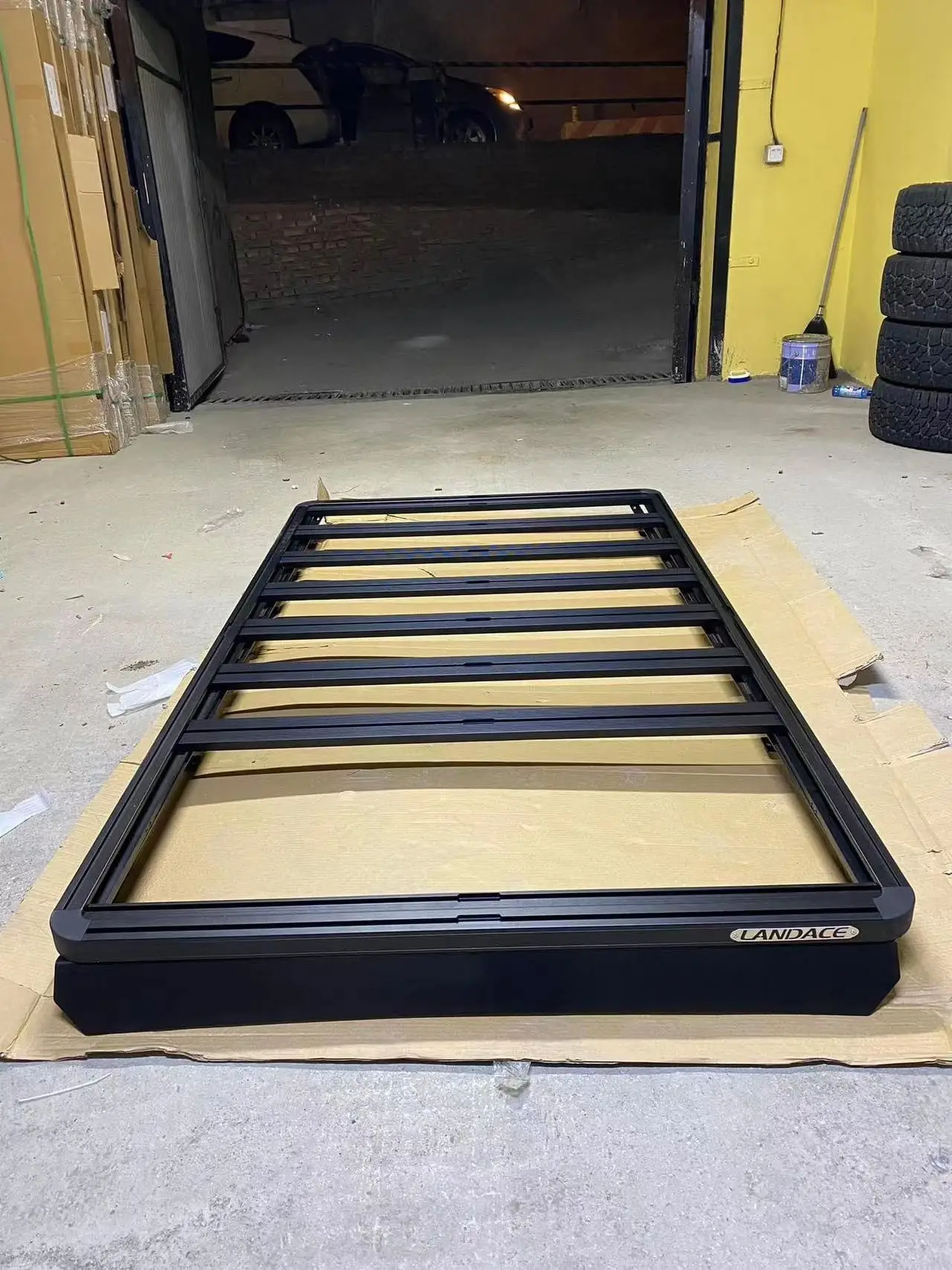Chinese Manufacture Roof Rack Mounting Kit on Car Gutter Universal Car Roof Rack Short Version for Toyota LC300