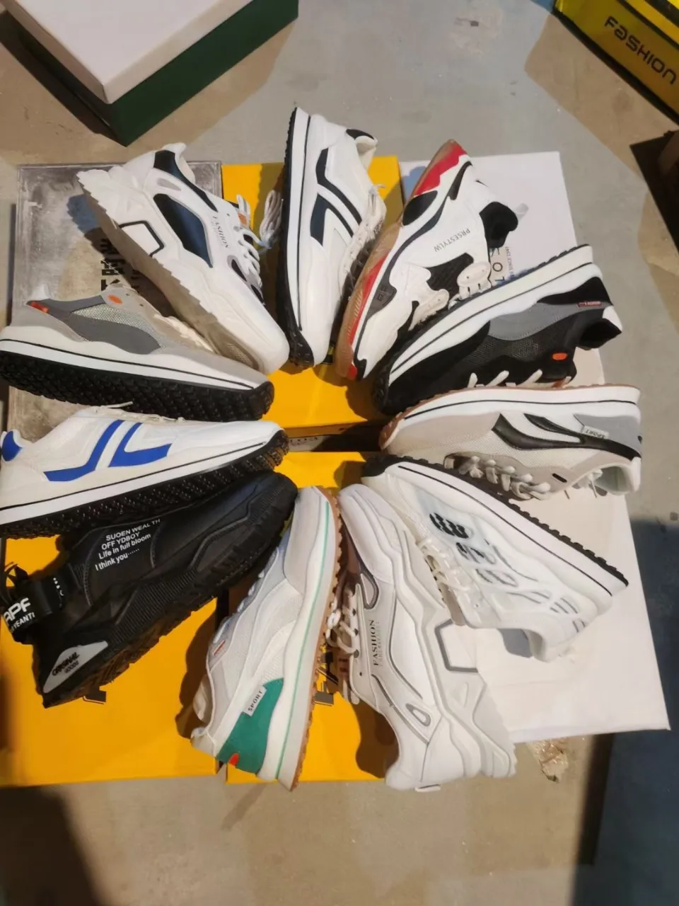 womens Used Mixed Shoes Men casual shoes Fashion Branded Sport Shoes Stock