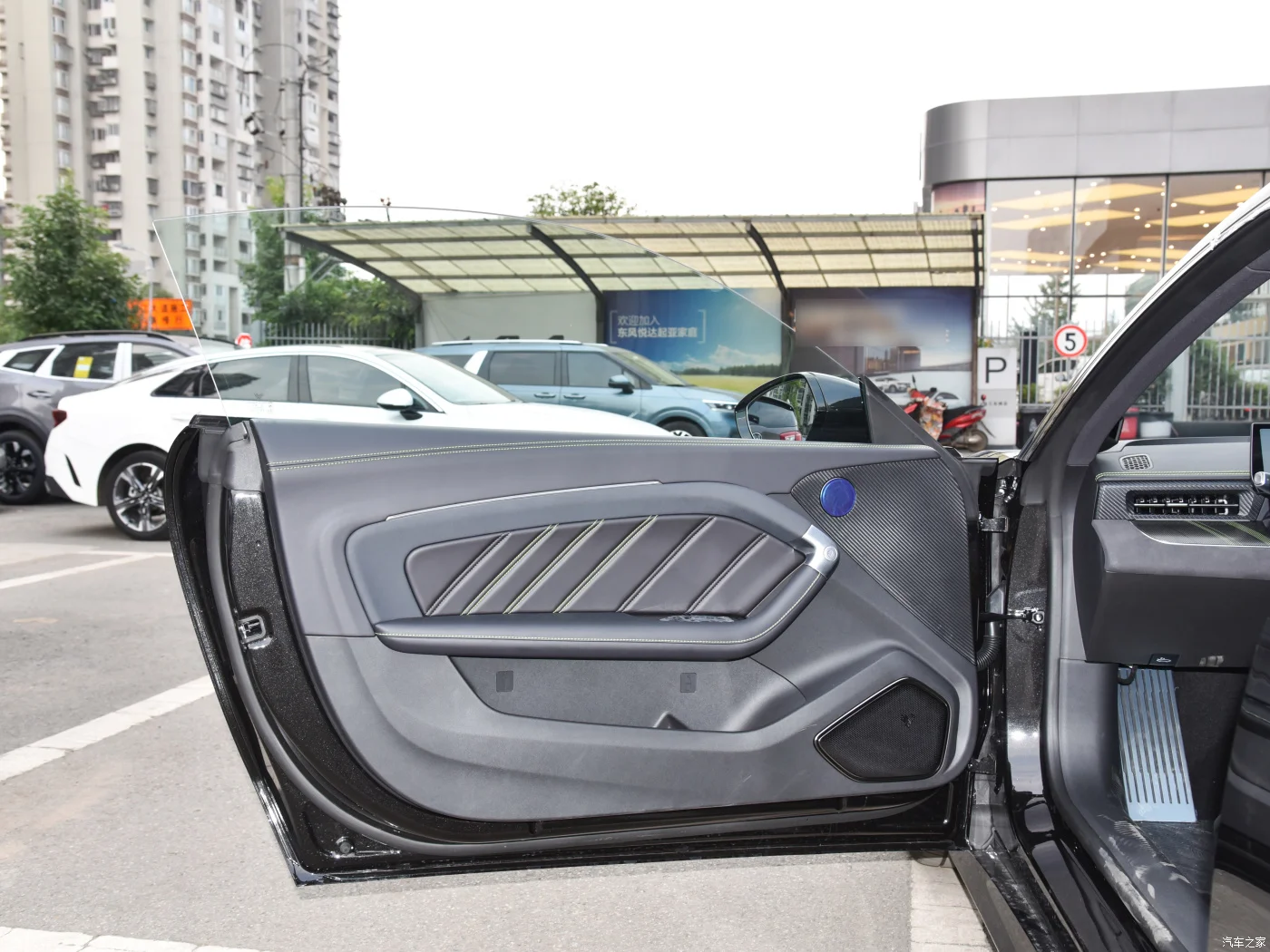 Китайский бренд nzha Gt 2-дверный 4-местный спортивный автомобиль Neta новые энергетические транспортные средства EV