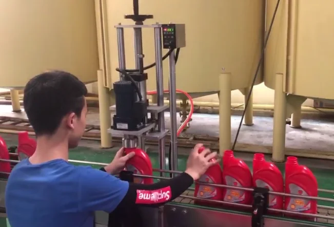 The best quality Manual pedal bottle screw Capping Machine Semi auto capping close machine capper 2000BPH