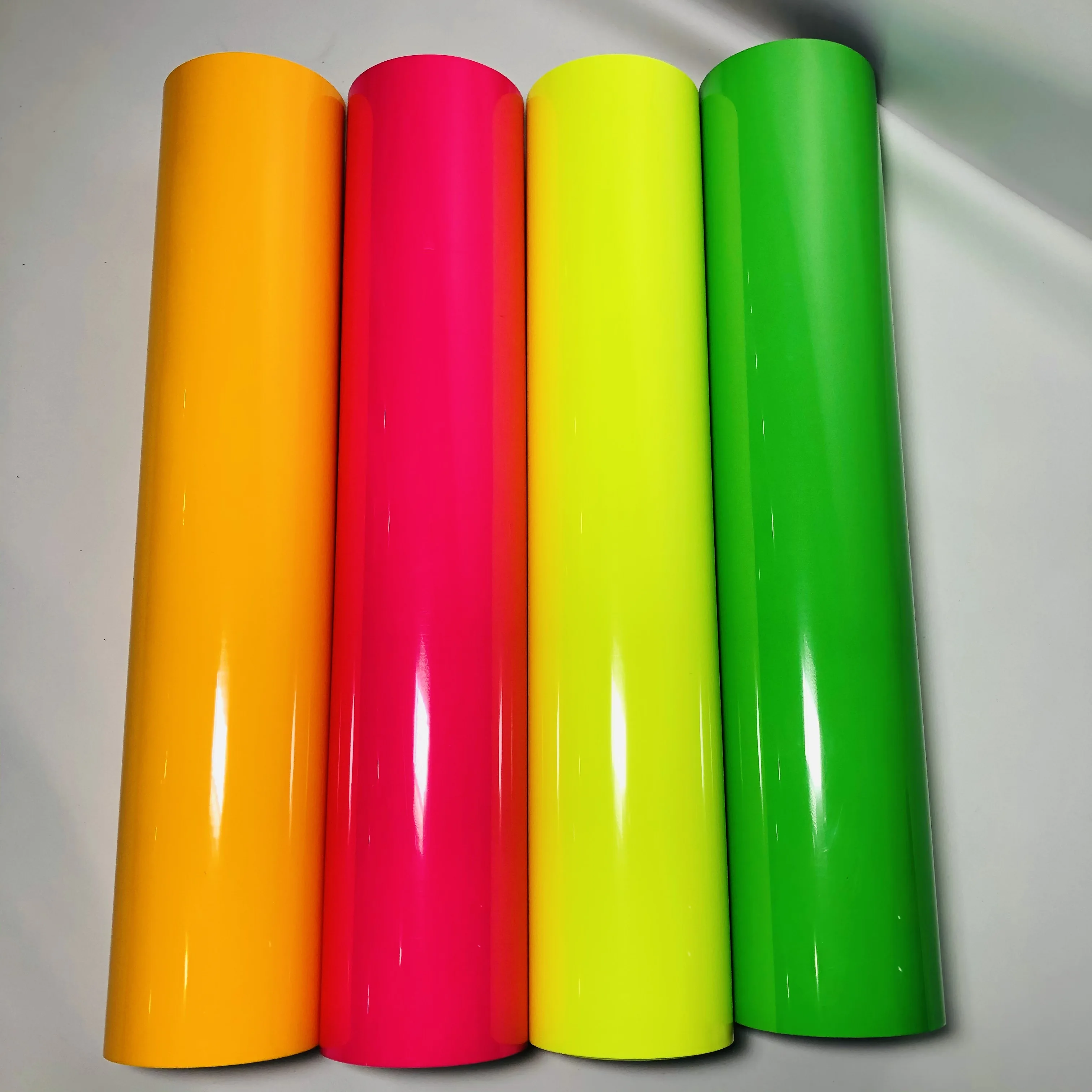 Wholesale durable vinil rollo  korean vinilos textil neon iron on vinyl pu heat transfer for garment