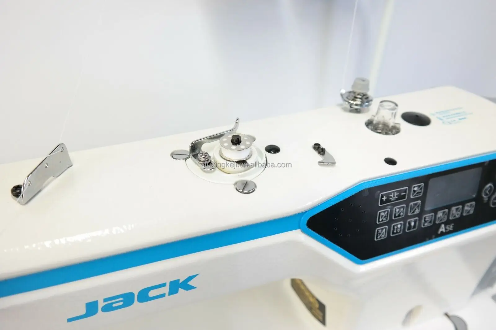 New arrival JACK A5E Large Space Digitalized computerized Lockstitch Machine Short Thread industrial sewing machine