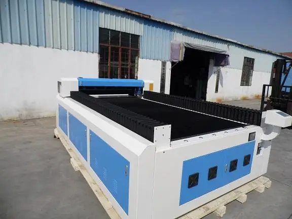 SHZR Low-Price 1530 300W Fiber Laser Pipe Cutting Machine Cutting Saw Machine Sheet Metal Laser Cutting Cnc Machine In India