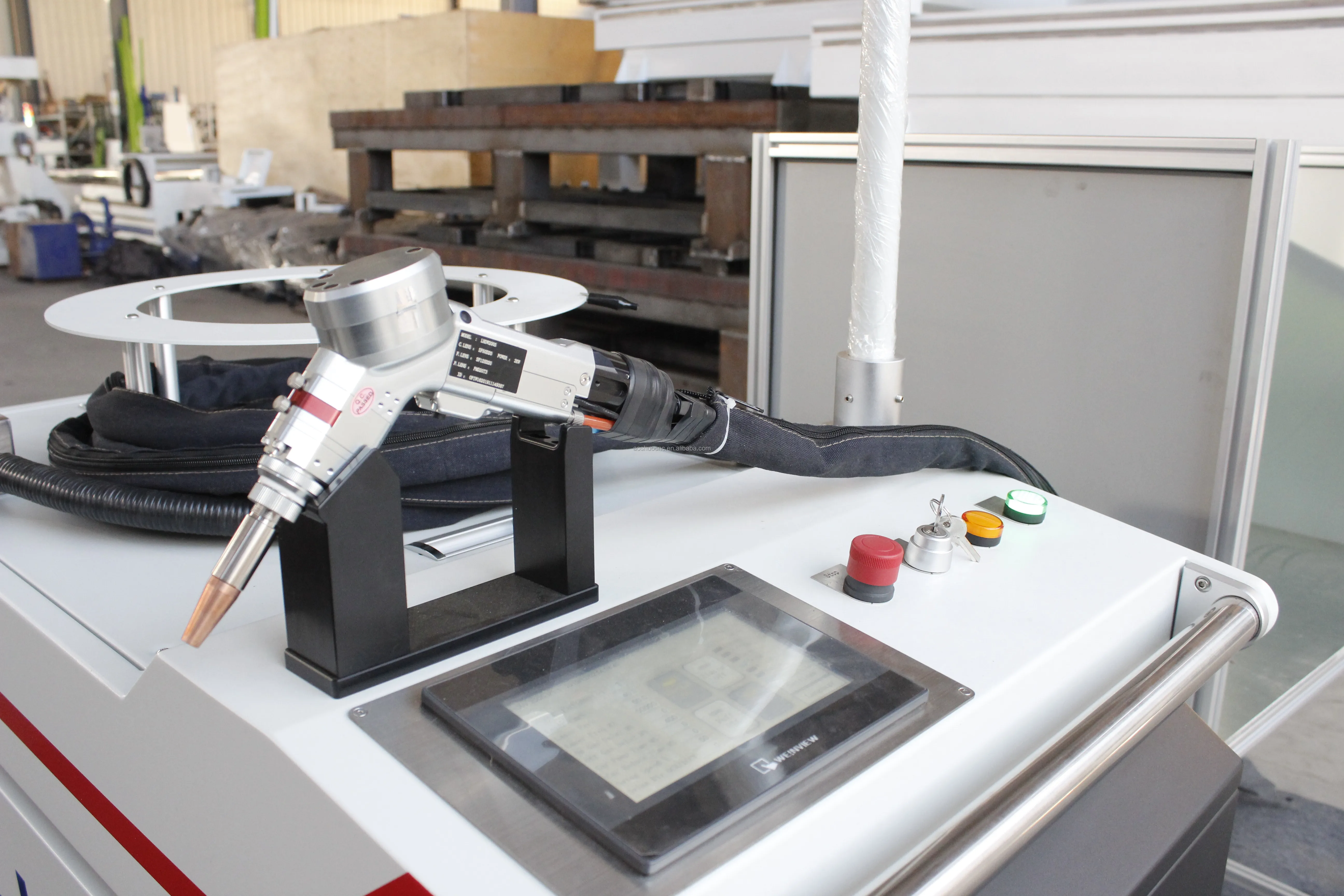 High Efficiency Laser Welder Fiber Laser Welding Machine 1000w 1500w Laser Welding Machine For Metal