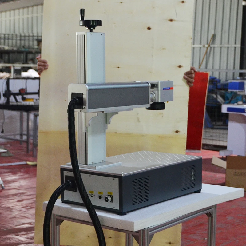 Made In China 20w 30w 50w 100w Metal Portable Fiber Laser Marking Machine Laser Marking Machine For Jewellery With High Quality