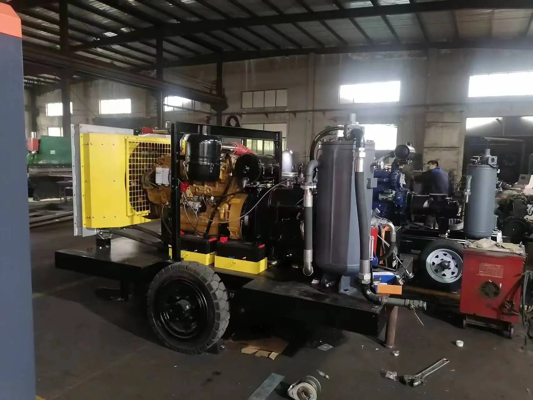 Diesel portable air compressor 176KW 8bar 850cfm mining for digging