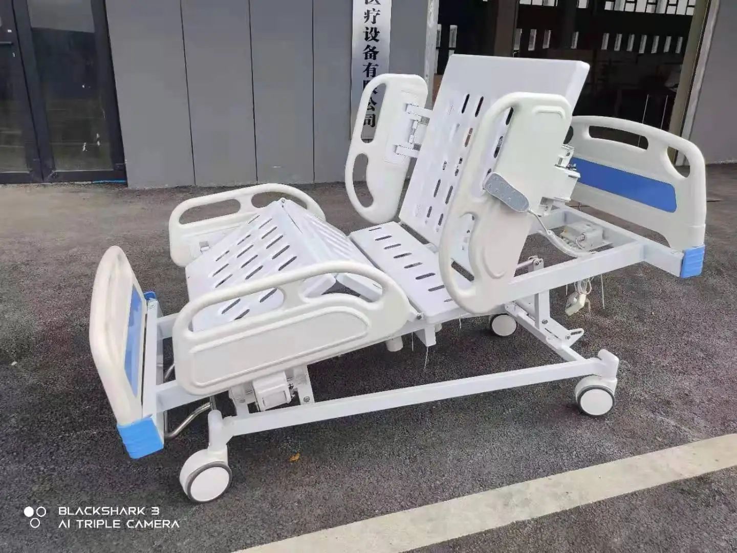 Manufacture full 5 3 functions  electric hospital manual bed for sale certified ICU manual electric hospital bed