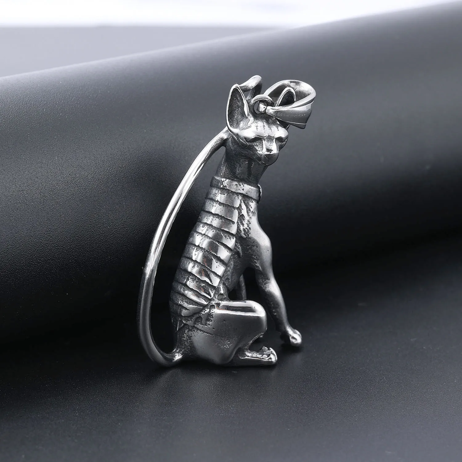 High Quality Stainless Steel Egypt Bastet Cat Charm Pendant Ancient Egypt Bastet Statue Egyptian Amulet Jewelry Necklace