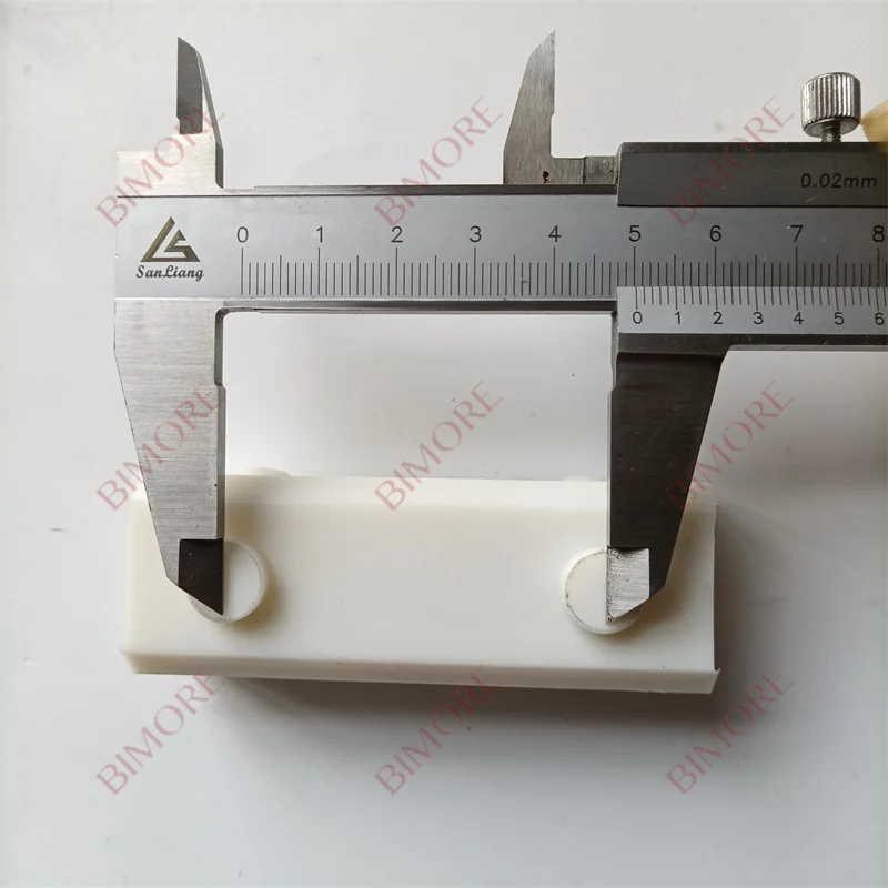 KM600641H16 Bimore Elevator Guide Liner Guide Shoe Insert L80mm Groove W10mm & 16mm