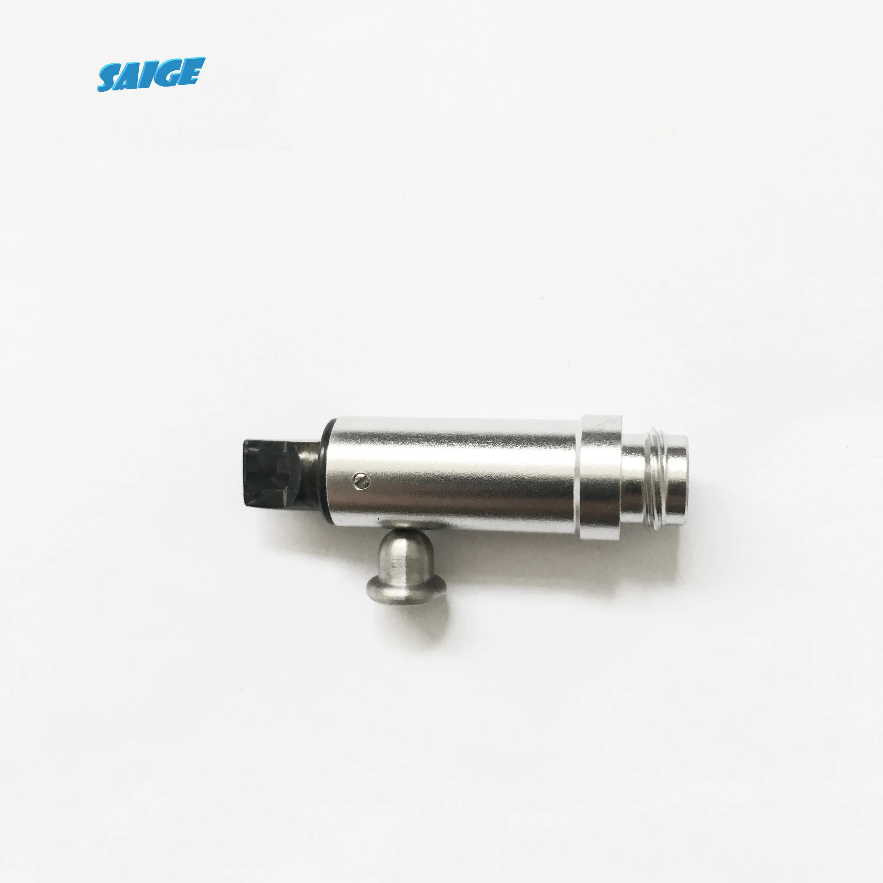 Pediatric bronchoscope Prismatic light deflector