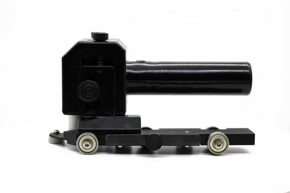 Ролик с регулируемой скоростью, ручной инструмент для изготовления гибкого композитного изоляционного стекла