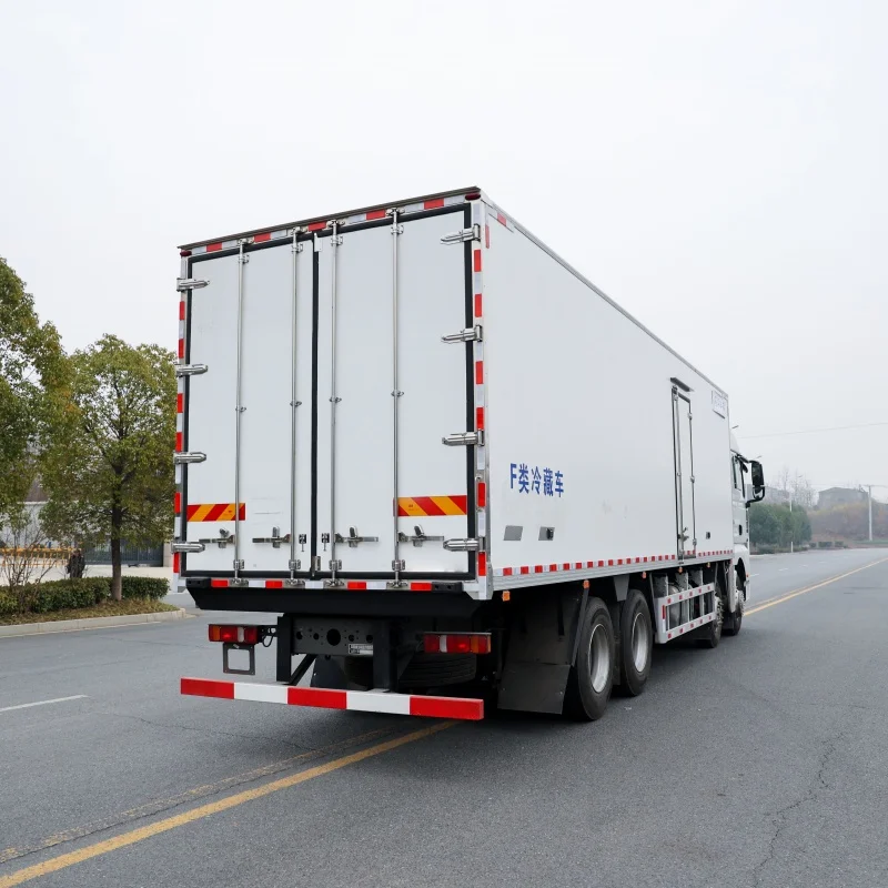 Sinotruk Sitrak 8X4Tractor Truck Second Hand Used Condition Diesel Fuel Manual Transmission Euro 5 Weichai Left Air Suspension