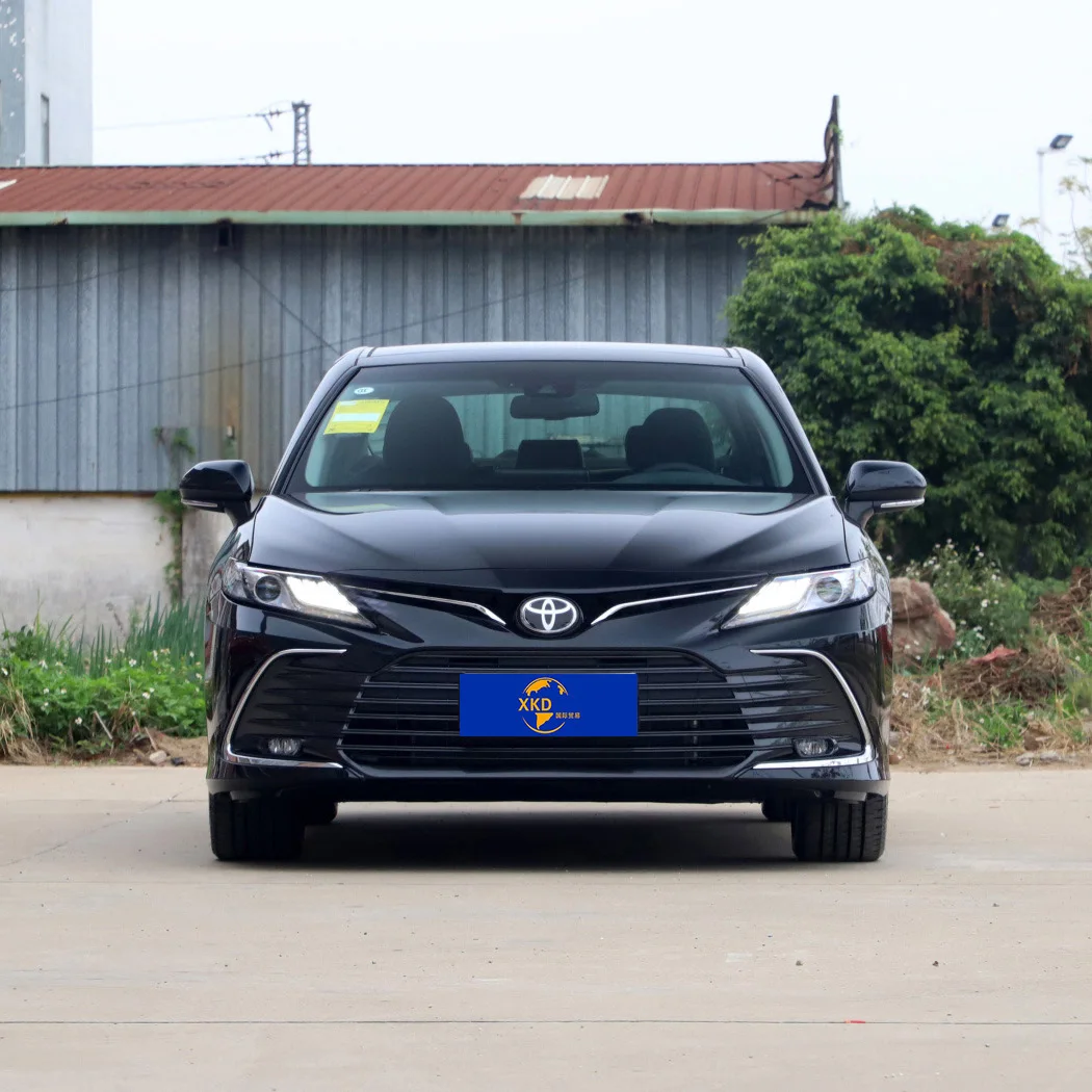 Toyota Camry  2.5L Gasoline Engine Electric booster with sunroof high speed 210KM Gasoline car toyota Camry