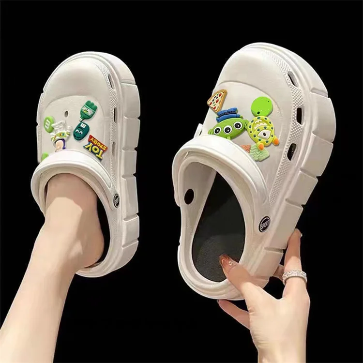 Anti Slip New Fashion Wholesale Summer Cave Outdoor Garden Shoes Clogs Sandals Slipper