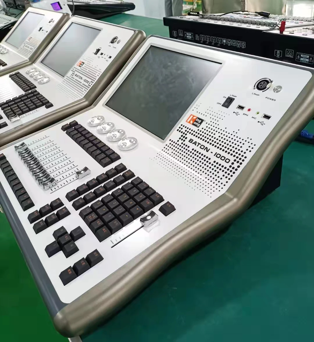 smart controller touch screen baton 1000 lighting console for events parties clubs