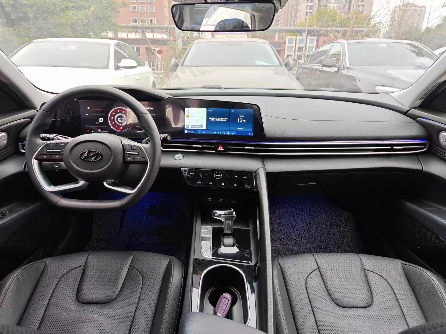 Hyundai Elantra 2020 в хорошем состоянии автомобиль Подержанный