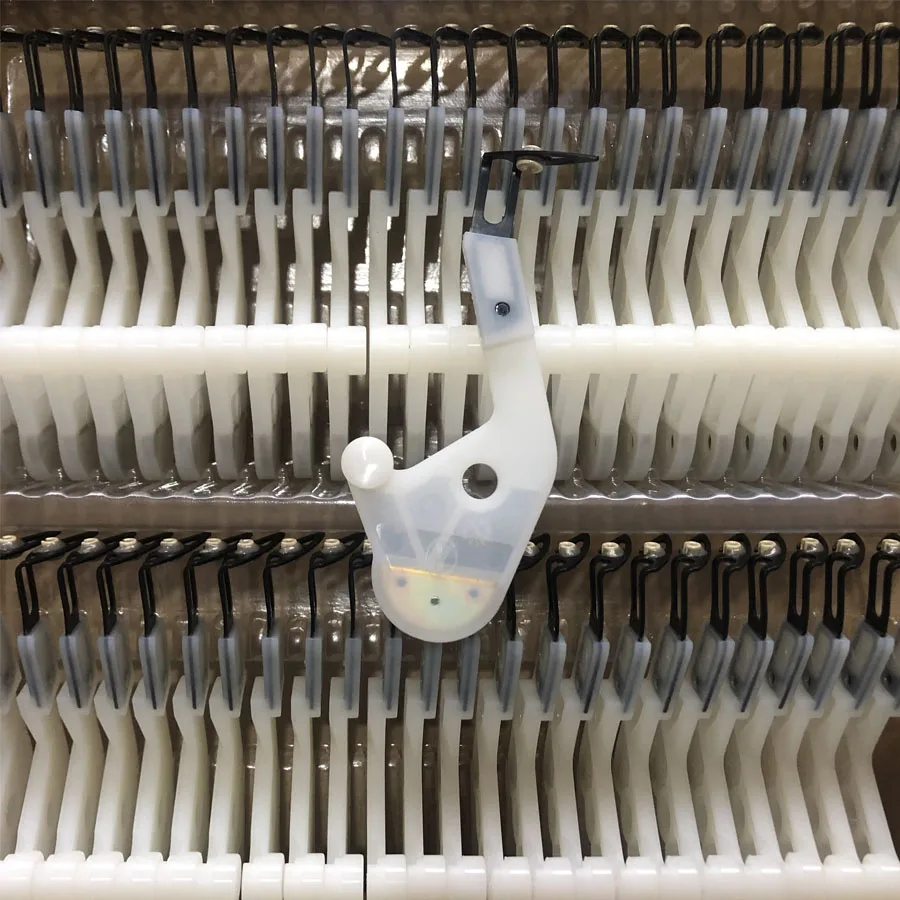 Barmag draw texturizing yarn machinery Made in Taiwan iron Traverse guide