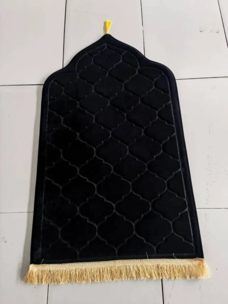 Sponge Embossed Prayer Padded Prayer Mat Portable Thick Washable Muslim Sajadah Worship Prayer Mats