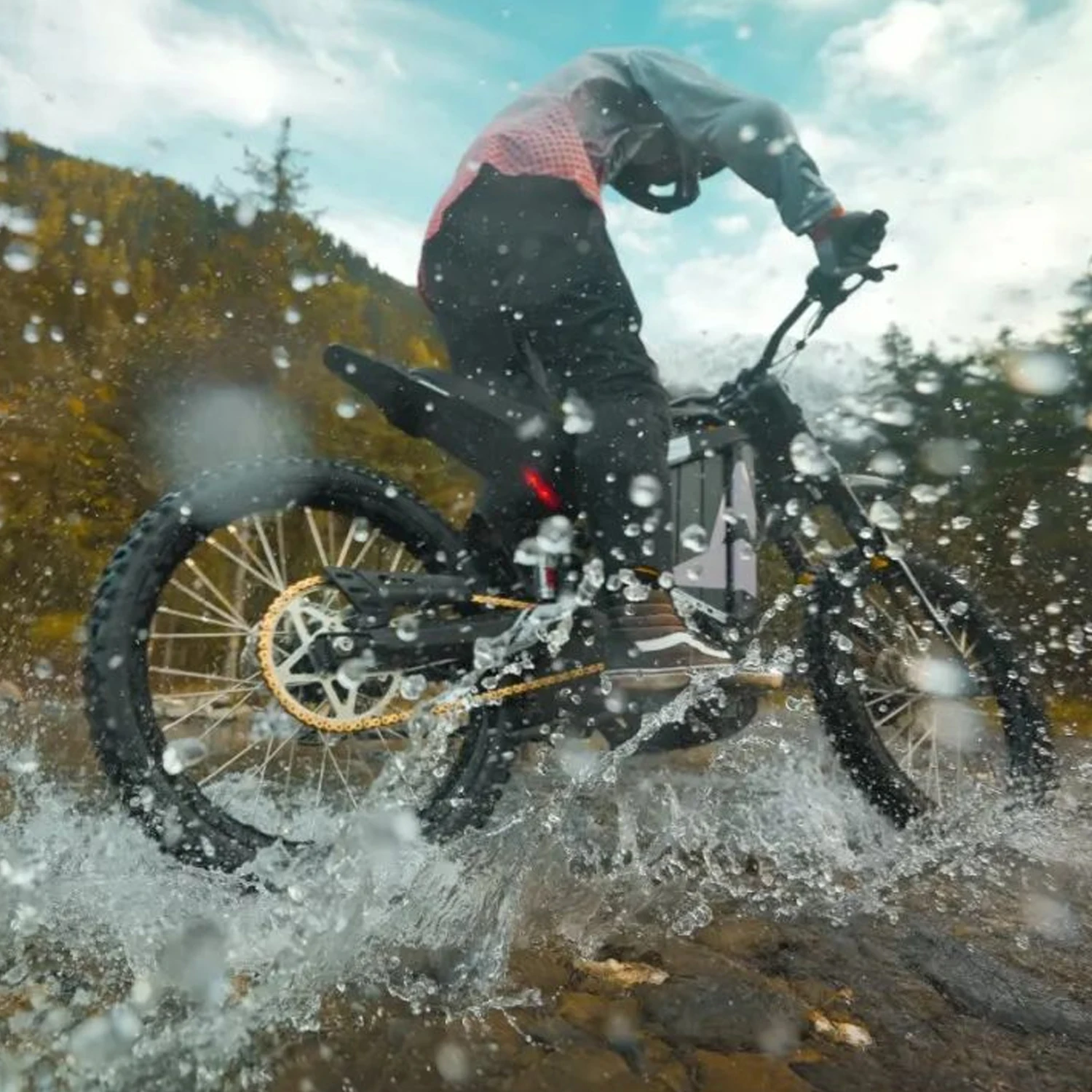 EEC COC 60v 6500W MiddriveElectric Dirt Bike HEZZO Ebike Off Road Hybrid Bicycle 40AH 21700 288NM 130Km Talaria Sting Sur ron