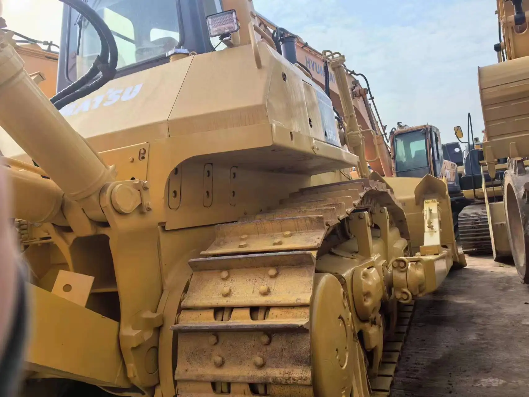 Japan Original Second-Hand used Komatsu D155A-5 Dozer 39tons Heavy Duty Earth-Moving Machine Used Crawler Bulldozer Hot Sale