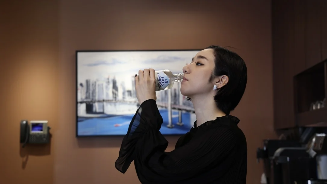 Glass 300ml weakly alkaline soft hydrogen rich drinking bottle water