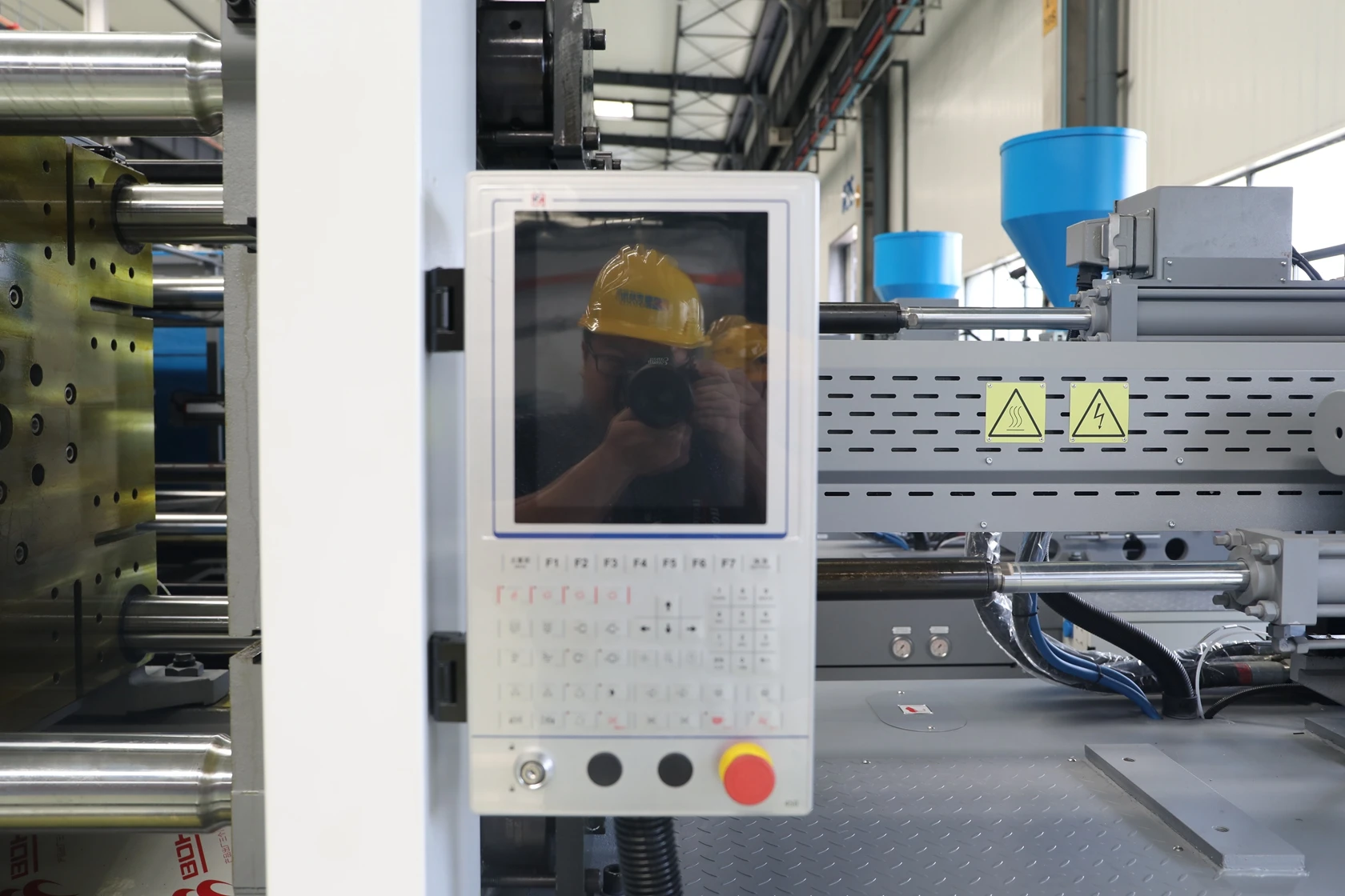 DAPAI FANUC Servo Motor 350Ton Plastic Crate Injection Molding Machine