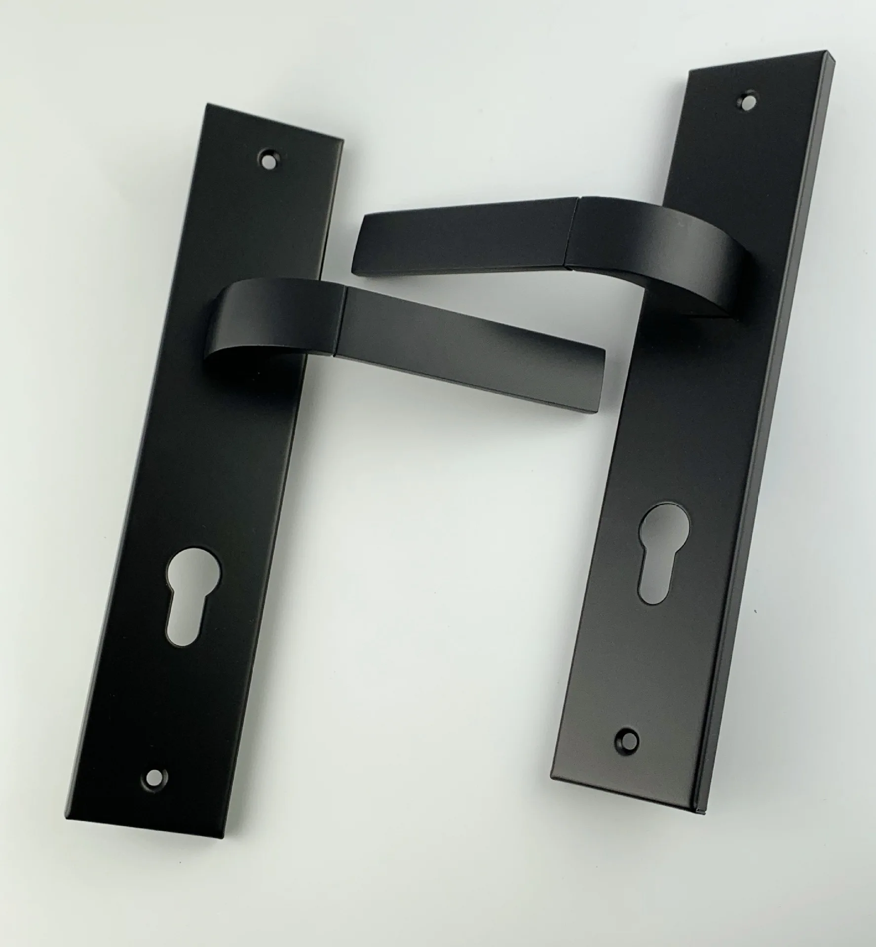 Korea hot sale aluminum black color sliding door handle with lock body