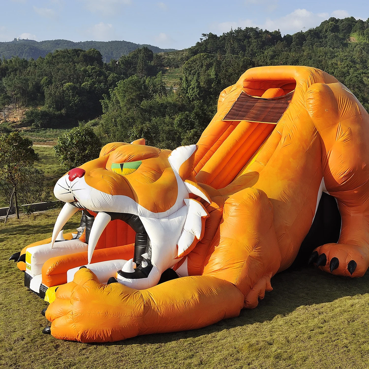 650gsm-1200gsm Customized Color PVC Coated Waterproof Inflatable Material for Sale
