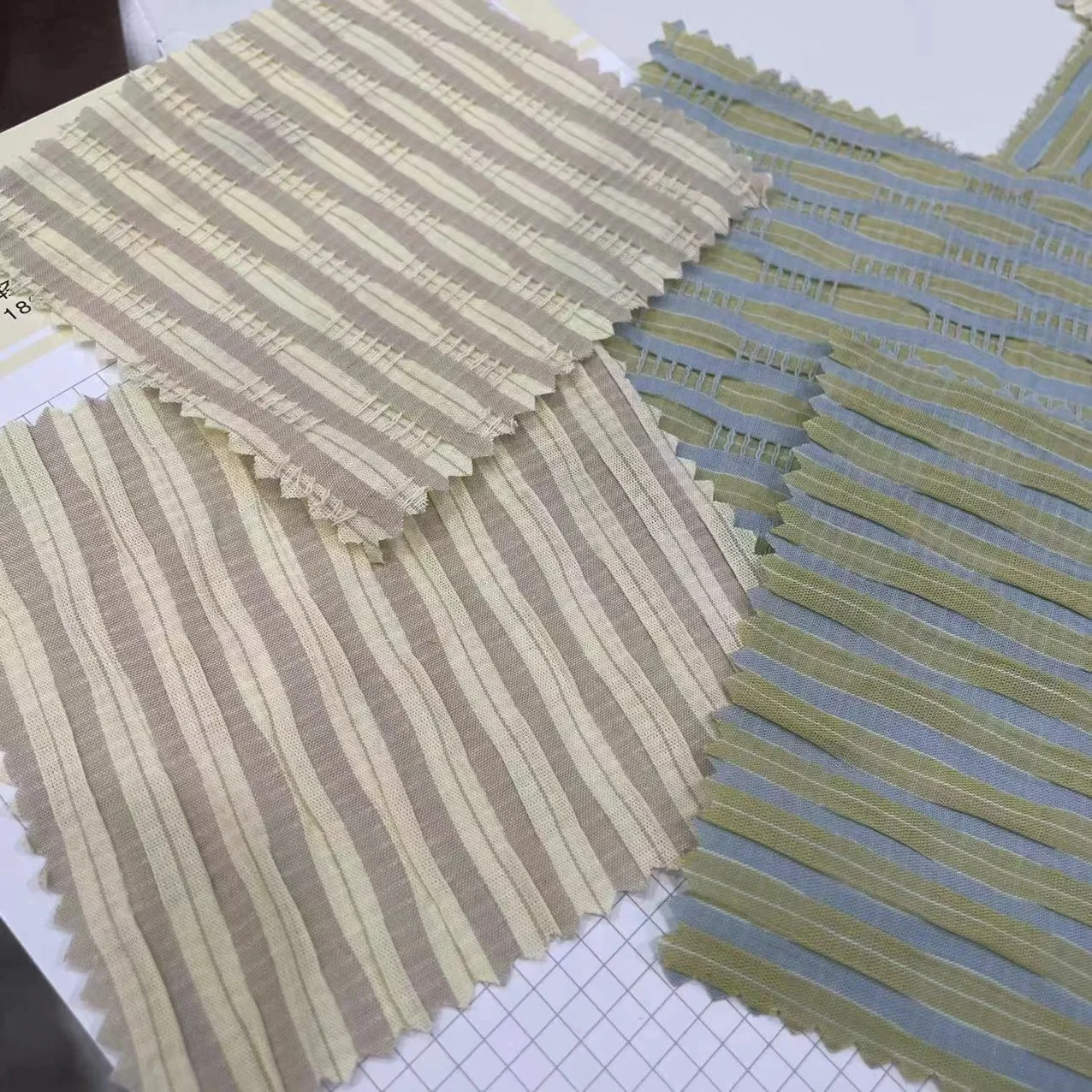 Ready goods stripped colorful check yarn dyed woven polyester cotton fabric for shirt