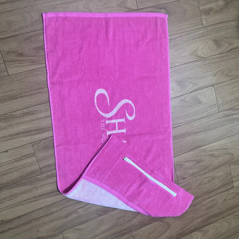 Custom Logo Cheap Magnet 100% Cotton Gym Towel Fitness Sport Towel with Pocket and Hoodie