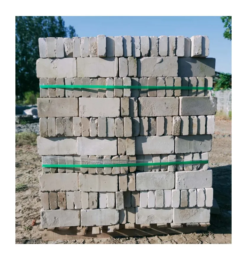 Полноразмерные антикварные восстановленные старые белые полноразмерные кирпичи для строительства